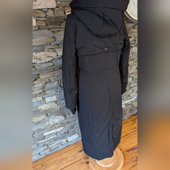 Cole Haan NWT Long Black Puffer Jacket With Hood, Zip Front, Size M - Picture 5 of 11